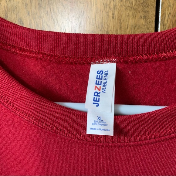 NEW Jonas Brothers Season’s Greetings Crewneck Sweatshirt - Picture 3 of 5